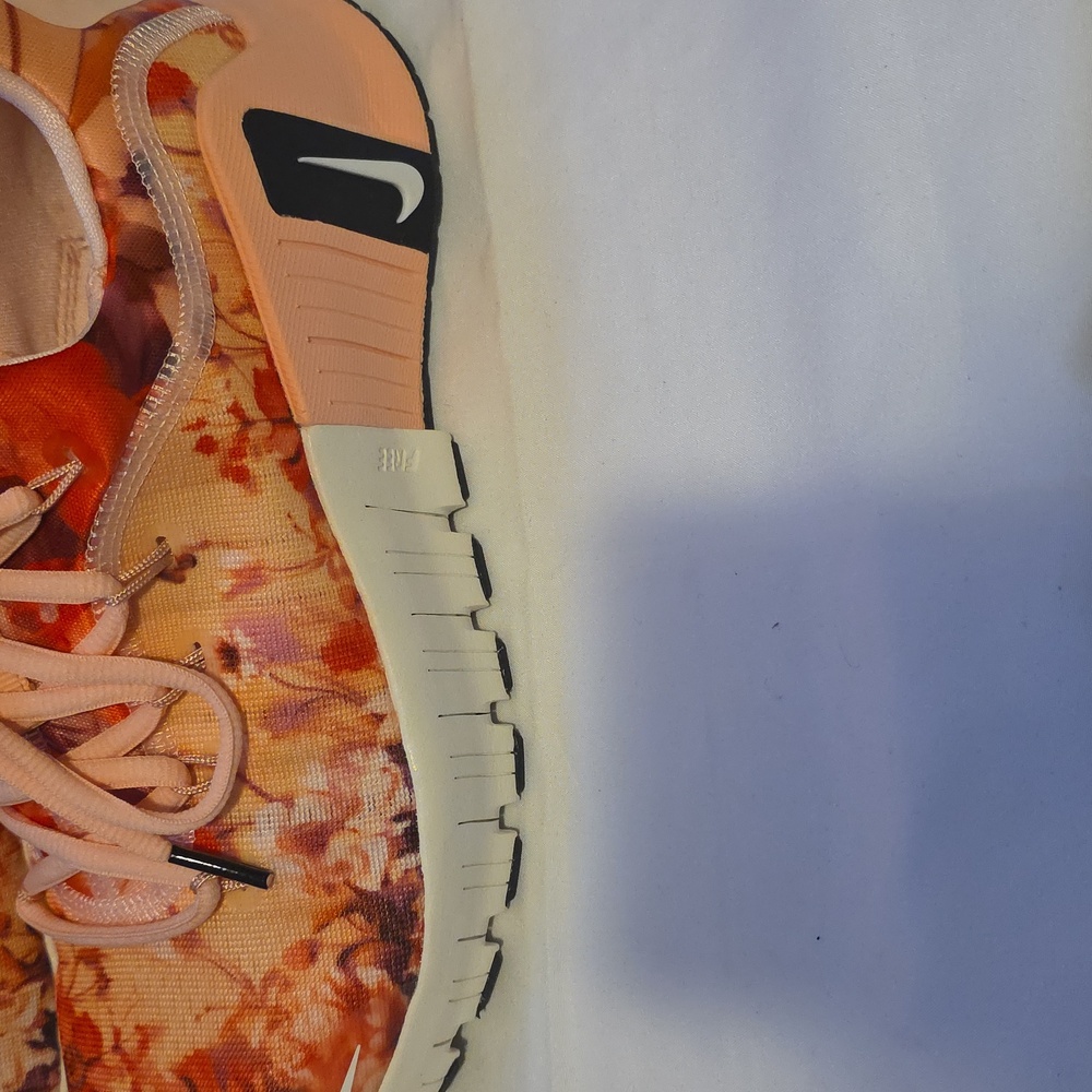 Nike Women's Floral Sneakers Metcon 6 AMP Womens 8.5 - Picture 5 of 12